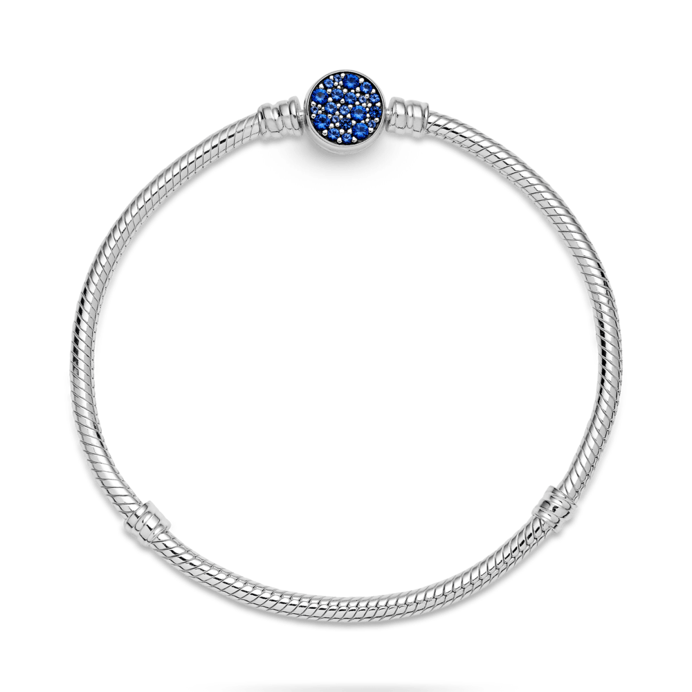 Saroch Moments snake chain bracelet with sparkling blue chain clasp.